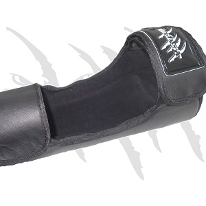 BEAST - Muay Thai Shin Guard / Shadow / Black / Small